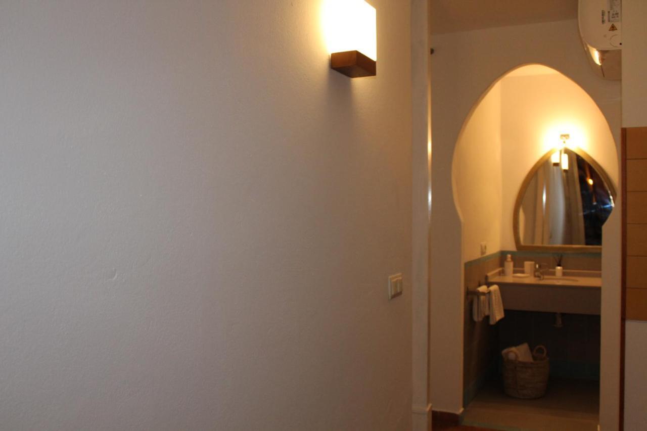 Fonduq Estudios Tarifa Extérieur photo