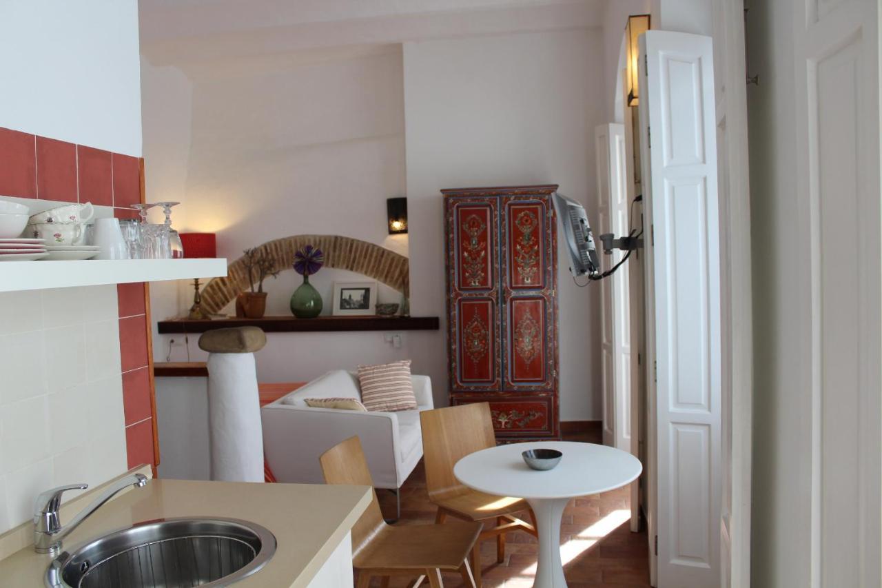Fonduq Estudios Tarifa Extérieur photo